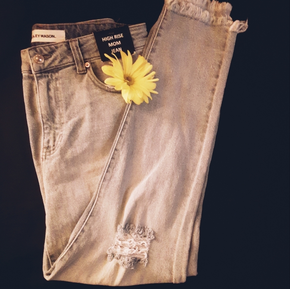High rise mom jean